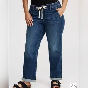 Weekend Mid-Rise Boyfriend Straight Jean NWT